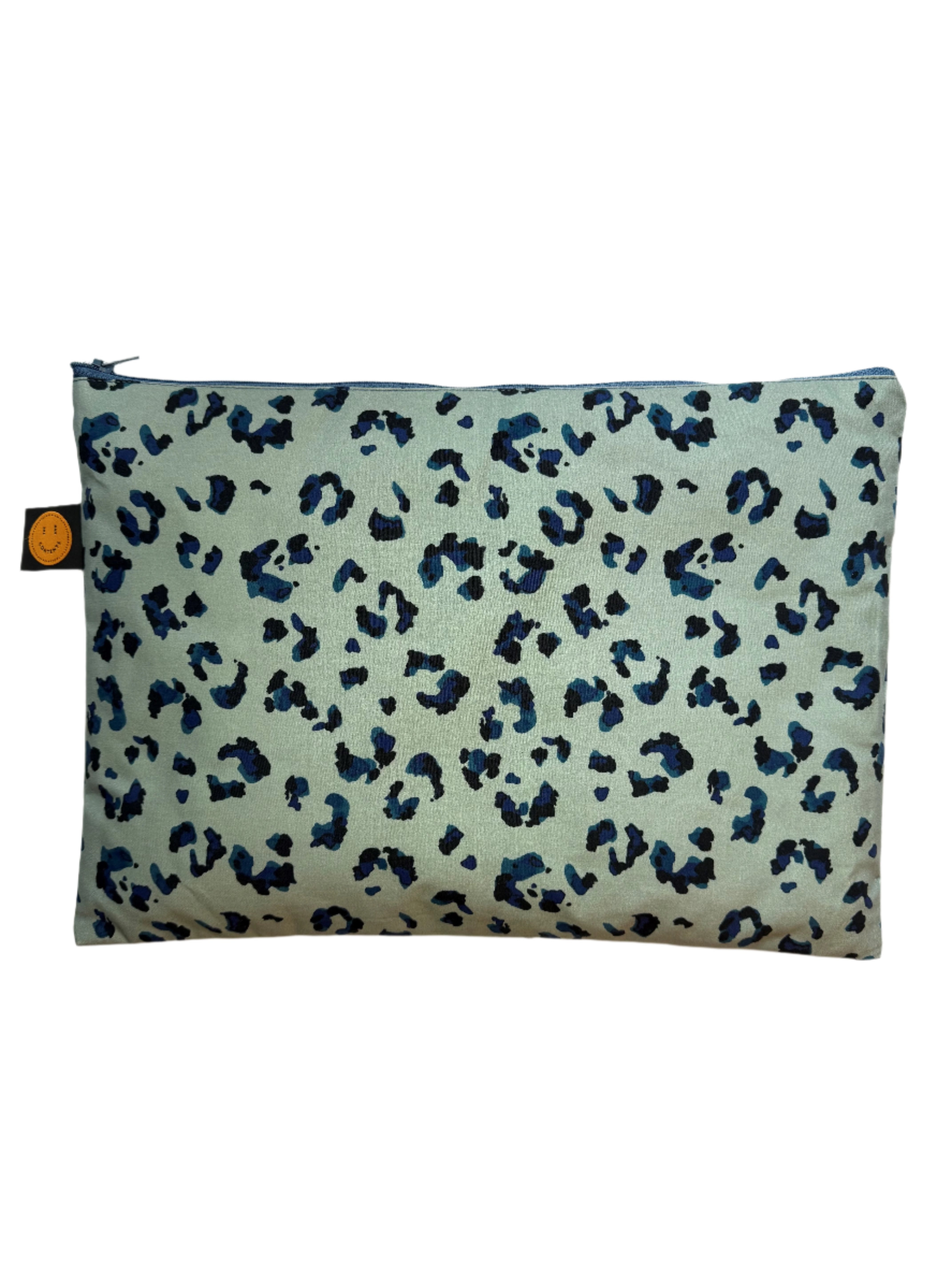 blue leopard contents  pouch