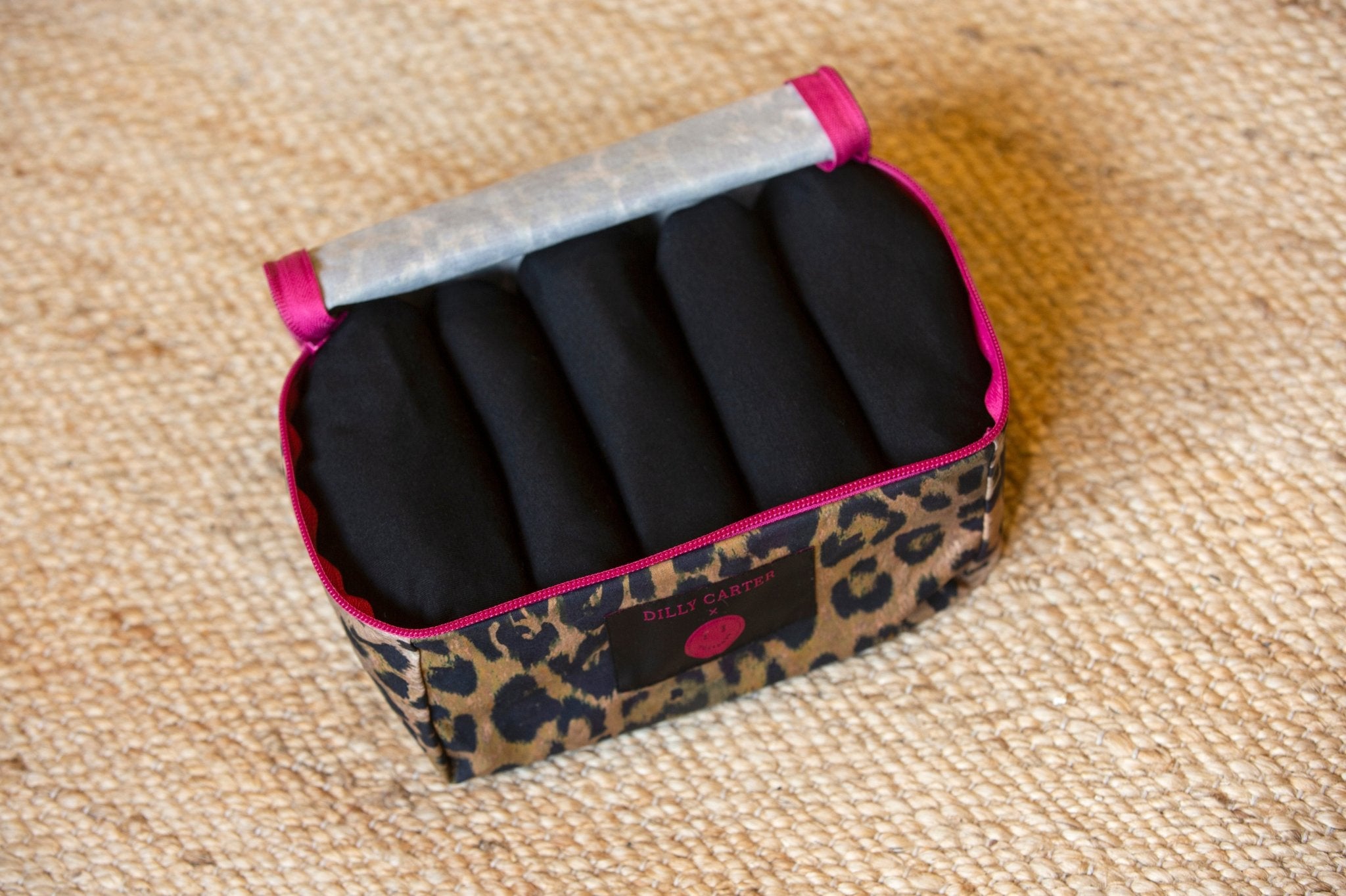 Small Packing Cube - The Contents Bag